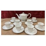 Noritake teapot, teacups and saucers.
