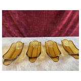 Amber banana split boats