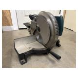 Vintage Black & Decker 10-Inch Compound Miter