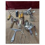 Bundle of kitchenware utensils