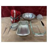 Kitchenware: kitchen Aid mixer, loaf pans, mixing