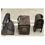 Antique cast iron sad iron , vintage Pho-tak