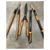 Bundle of manual hedge shears