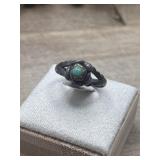 Vintage sterling silver Southwestern-style ring