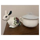 Vintage Barnyard ceramic bunny and Chamber Pot