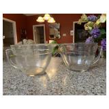2pc Pampered Chef Batter Bowls, One Chipped See