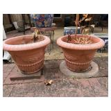 2 Plastic Planter Pots Looks Like Terra Cotta