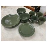Home Trends Brand olive green ceramic dinnerware