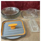 9 pc. Pyrex, Anchor glass pie crestdishes, butter