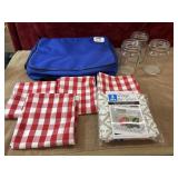 9 pc. vintage Pyrex Portables thermal carry bag,