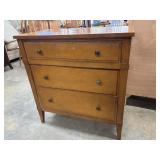 Traditional-style 3-drawer wooden nightstand or