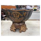 Vintage Chinoiserie-style decorative centerpiece