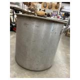 Large heavy -duty commercial aluminum stock pot.