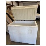 Vintage white chest freezer. Tested works.