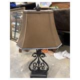 Sallee Table Lamp by Ashley Furniture.