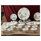 30 pc. vintage Golden Rose dinner plate by