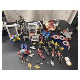 Mixed collection of vintage action figures, small