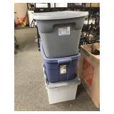 Sterlite & Rubbermaid Totes With Lids