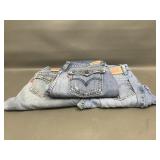Preowned Ladies Sizes 4 & 6 Denim Jeans