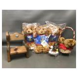 Avon Vtg World Of Wonderful Bears, Dept 56 Snoopy