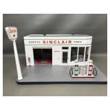 Danbury Mint 1950s Sinclair Service Gas Station