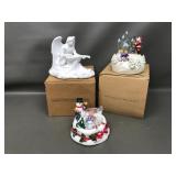 Avon Santas Magical Castle & Music Twirlind Skater