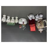 Avon Vtg Santas Magical Music Castle &