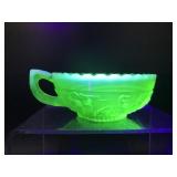 Vtg Glowing Vaseline Glass Uranium Cup