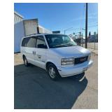 1997 GMC Safari SLX Passenger Van