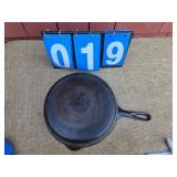 Griswold cast iron no 8 704