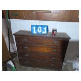 antique 4 drawer dresser