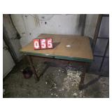 enamel top table green edge wood grain