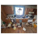 contents of kitchen pans tupperware