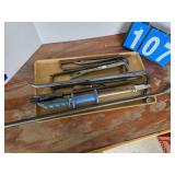 pry bars slide hammer