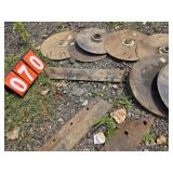 John Deere disc and blade new for transplanter?