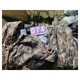 camo hunting clothes size l to xl