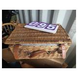 picnic basket seems like new