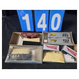 4 HO Athearn flat end hoppers semi trailers