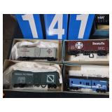 4 mixed freight cars Athearn HO train