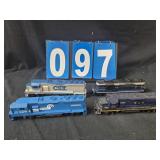4 HO scale locomotives loose