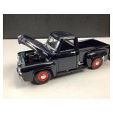 1953 Ford F150 Truck diecast Model - Scale 1:18