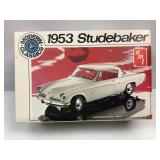 AMT Modern Classics 1953 Studebaker Model Kit