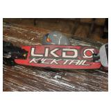 Kicktail Scooter & Helmut