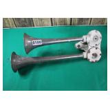 Vintage Auto Air Horns
