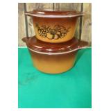 Pyrex  Covered Casserol Dishes / 2