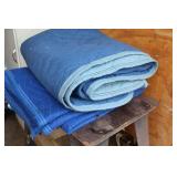 2 Moving Blankets