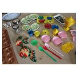 Vintage Doll House Toys & M/C Decor