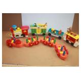 Fisher Price Circus Toy Train & Figures