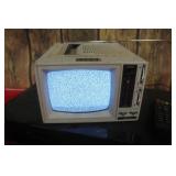 Portable 5' TV & Samsung DVD