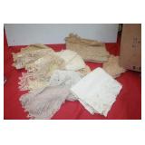 Linens & Lace Table Cloths & Doilies